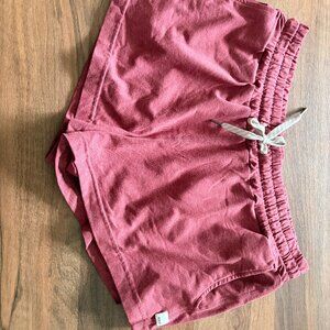 Vuori Shorts
